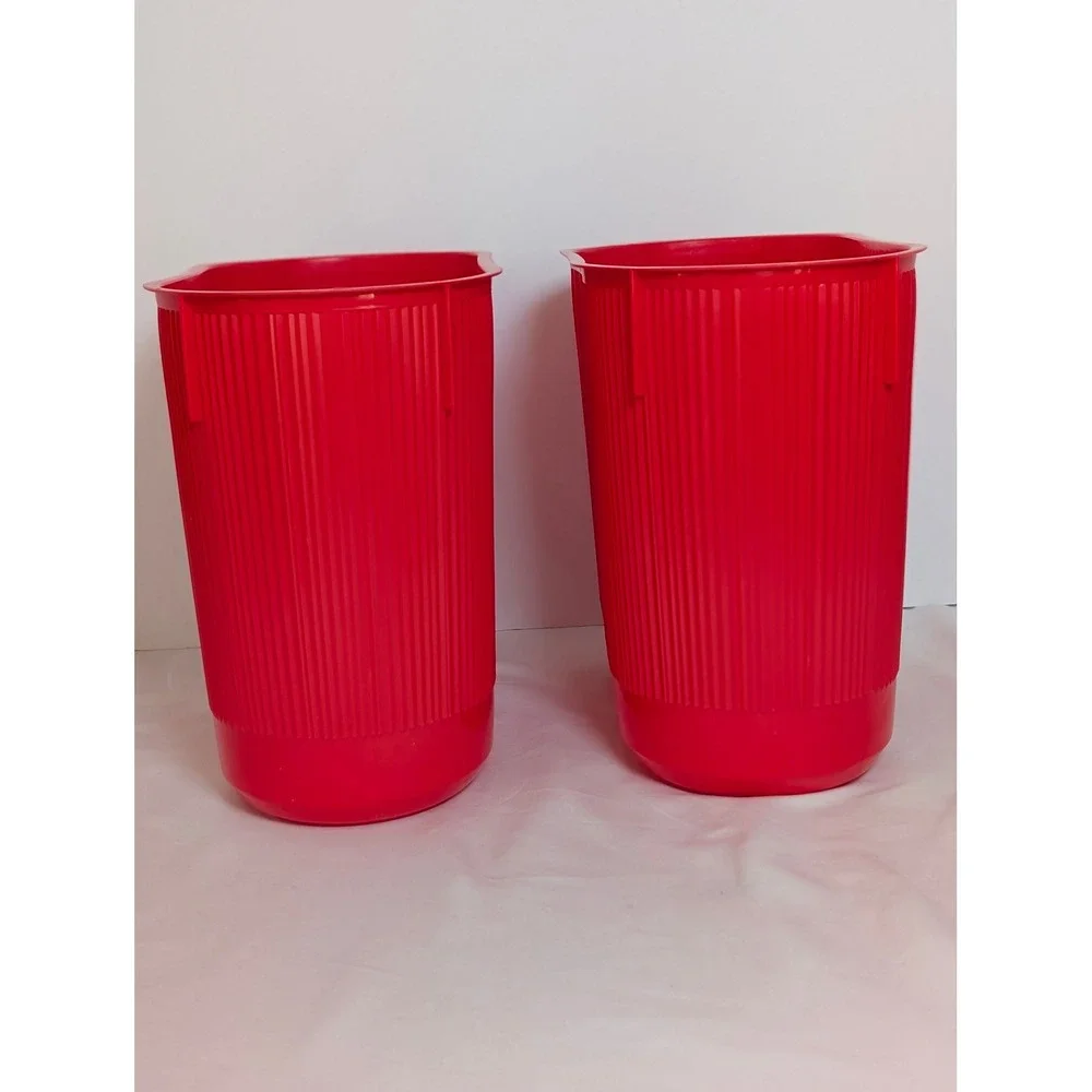 Rubbermaid lot vintage